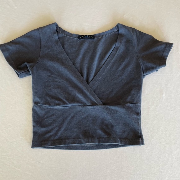 Brandy Melville Tops - Brandy Melville Amara Top